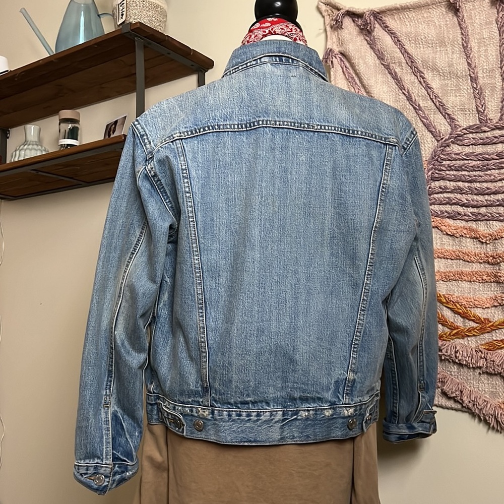 Levi’s Oversized Boyfriend Jacket - Picture 5 of 5